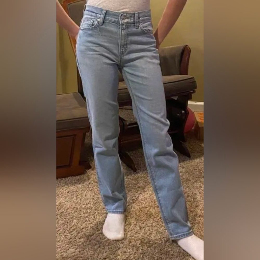 American Eagle Outfitters Light Blue Straight Leg Jeans